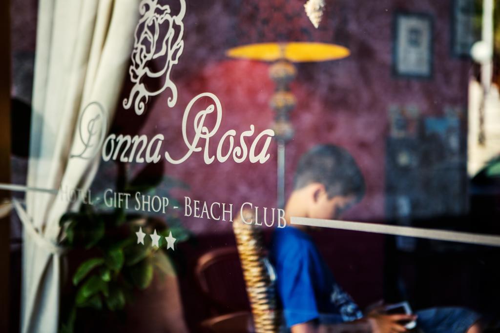 Hotel Donna Rosa SantʼAlessio Siculo Buitenkant foto