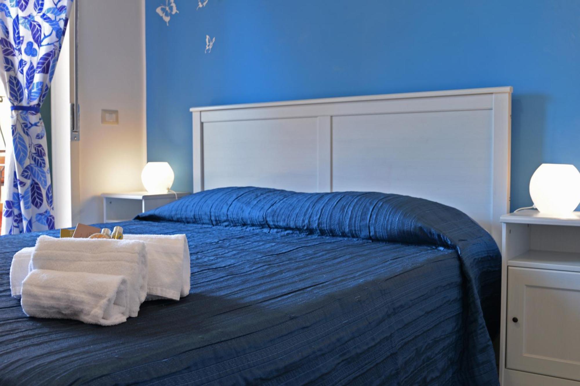 Hotel Donna Rosa SantʼAlessio Siculo Buitenkant foto