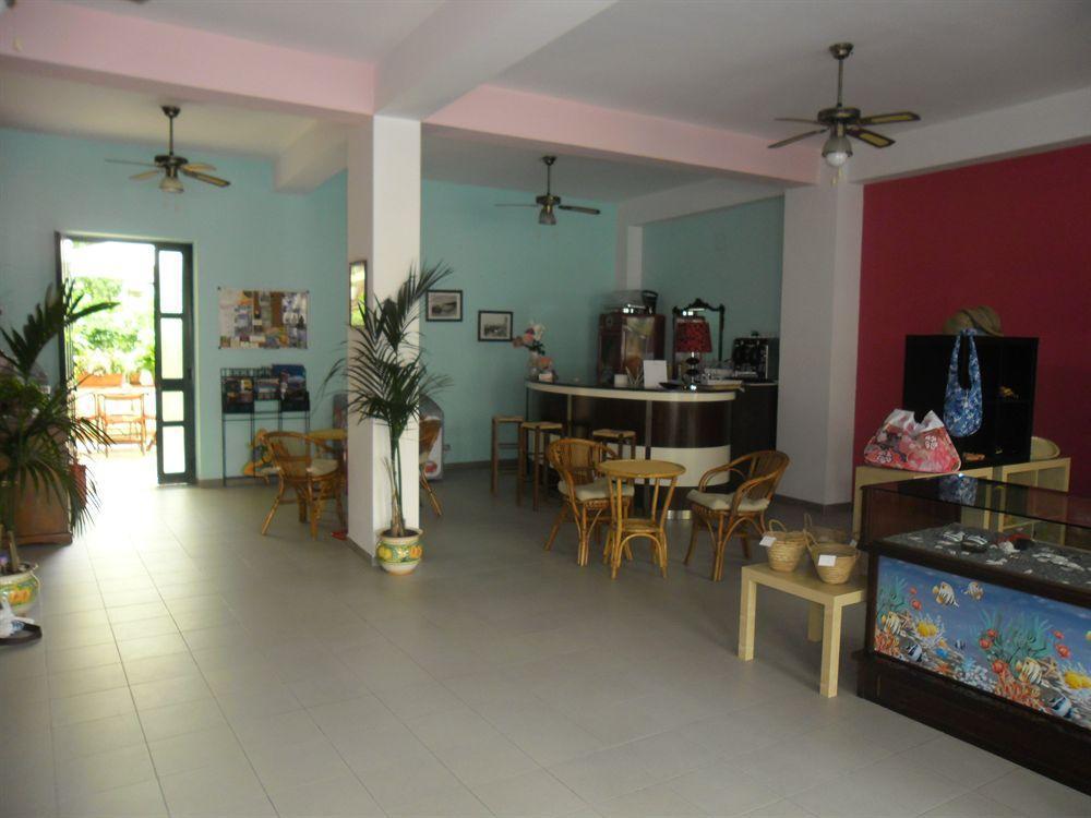 Hotel Donna Rosa SantʼAlessio Siculo Buitenkant foto