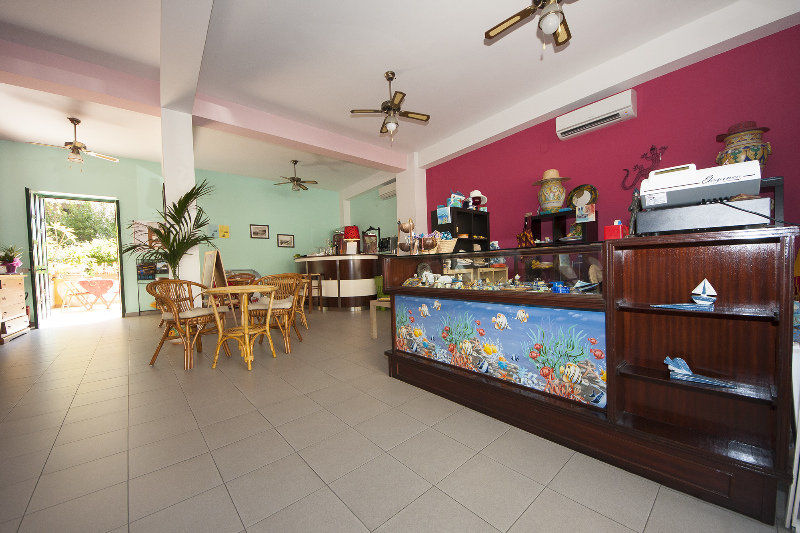 Hotel Donna Rosa SantʼAlessio Siculo Buitenkant foto