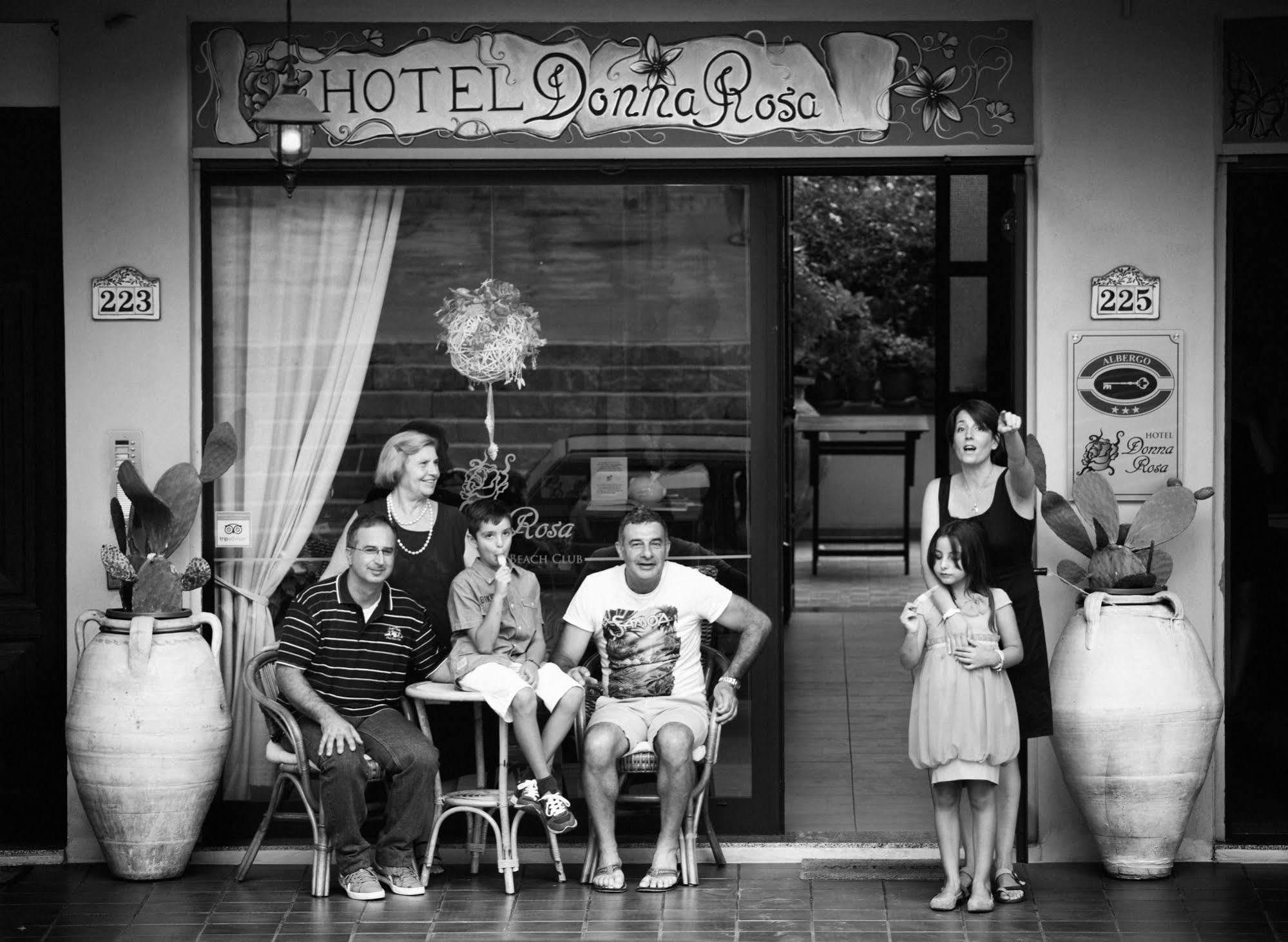Hotel Donna Rosa SantʼAlessio Siculo Buitenkant foto